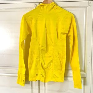 NWT Athleta long sleeve quick dry workout stretch top